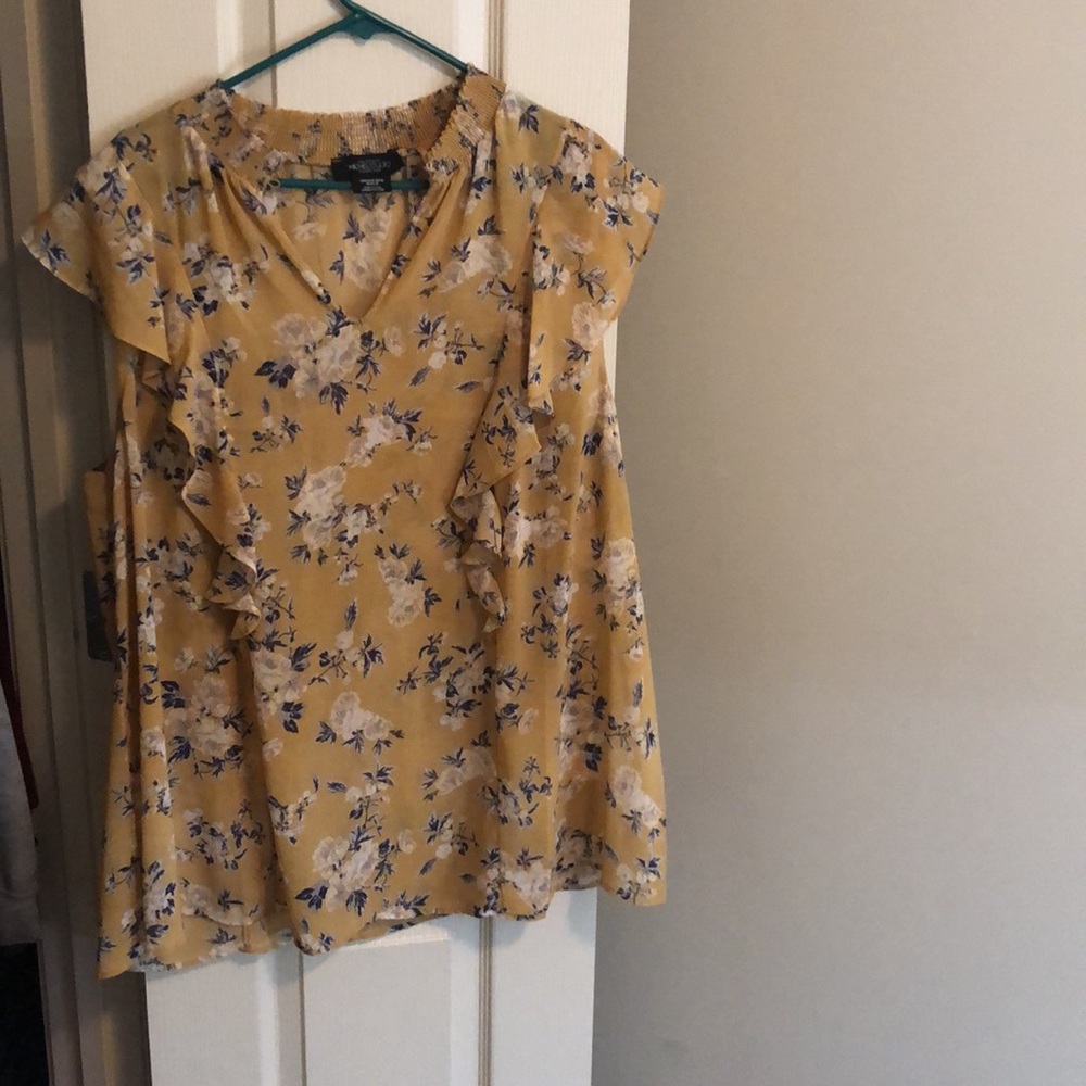Sleeveless blouse